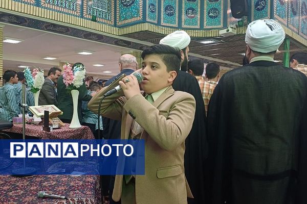 محفل انس با قرآن کریم با حضور پرشور دانش‌آموزان شهر آبسرد شهرستان دماوند