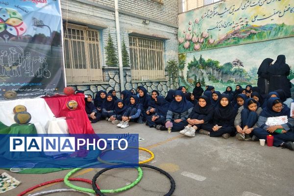 المپیاد درون مدرسه‌ای دبیرستان شاهد تکتم