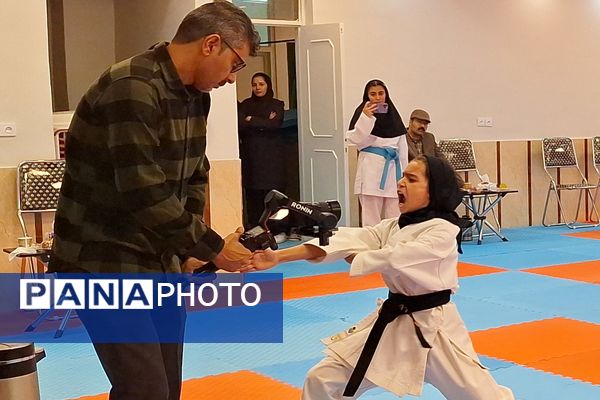 ایجاد انگیزه در دانش‌آموزان ورزشکار با سالن ورزشی مناسب