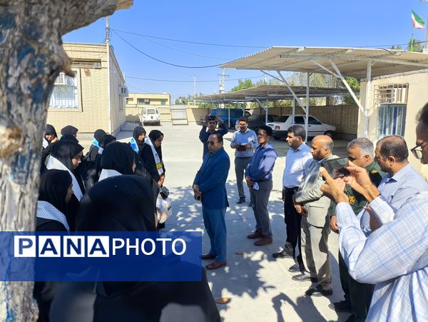 اعزام دانش‌آموزان دختر مدارس سندرک به مناطق عملیاتی جنوب کشور