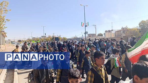 راهپیمایی روز دانش آموز و مبارزه با استکبار جهانی در شهر سفیددشت 