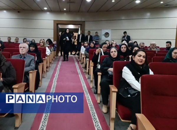 هشتمین همایش ملی روز جهانی بینایی در مشهد گامی مؤثر برای پیشگیری از نابینایی قابل درمان