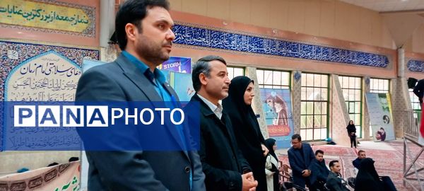 پیش اجرای گروه ۱۰۰۰ نفره پیشتازان قبل از اجلاسیه سراسری نماز