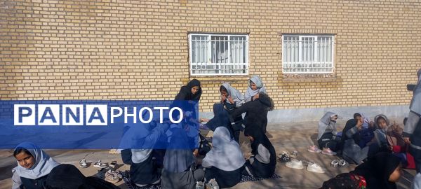 آش نذری‌‌ به‌ مناسبت‌ شهادت‌ امام‌ هادی (ع) در مدرسه تکتم خلیل آباد