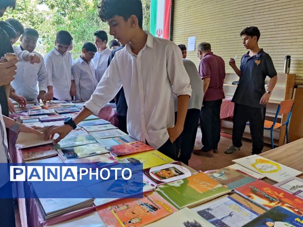 فرصتی برای تقویت کتاب‌خوانی دانش‌آموزان