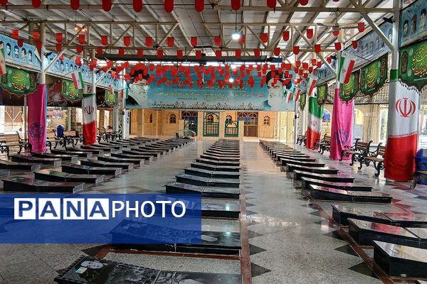 برپایی آیین غبارروبی مزار شهدا در هفته دفاع مقدس در ملارد 