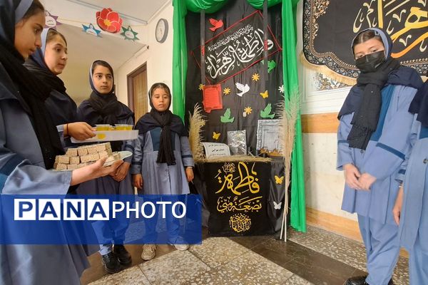 طنین نوای عشق و عزا؛ مراسم عزاداری دهه دوم فاطمیه در مدارس بهارستان‌دو