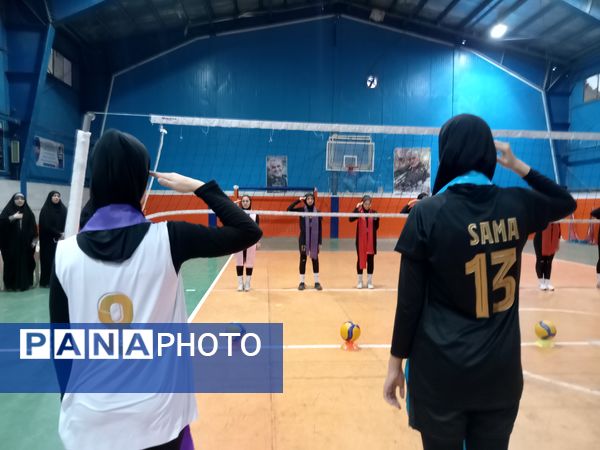 بازدید مربیان کشوری والیبال از باشگاه نرجس شهر جعفریه قم