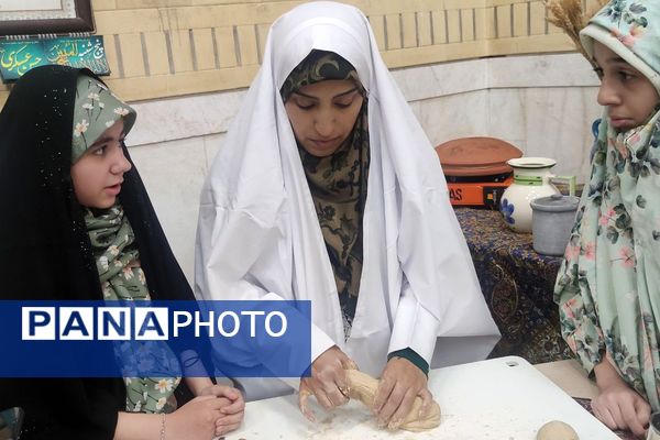 بازدید معاون پرورشی و تربیت بدنی ناحیه دو شهرری از مراسم اعتکاف دانش آموزی 