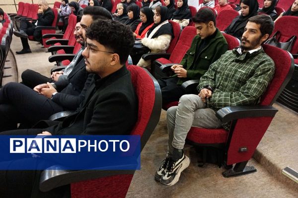 اولین نشست یک تجربه یک رای در شهرستان رباط‌کریم