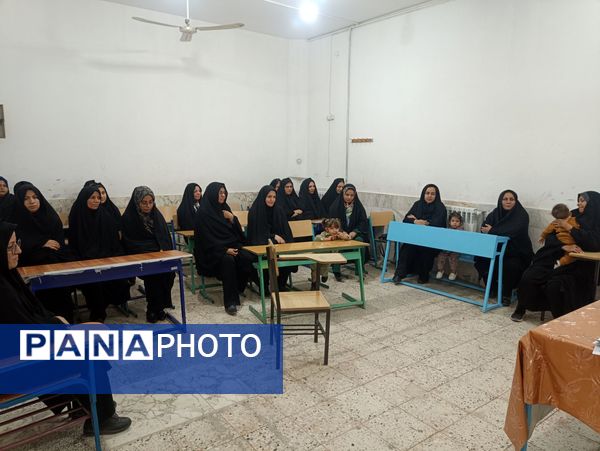 اولین جلسه هم اندیشی اولیا و مربیان در دبستان شهید پسندیده فدافن