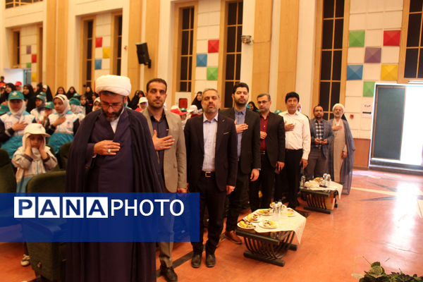 آیین تقدیر از برگزیدگان جشنواره سفیران سلامت استان قم