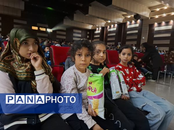 اکران فیلم سینمایی ببعی قهرمان در فرهنگسرای بعثت صفادشت