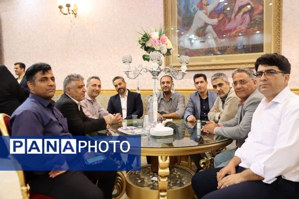 تجلیل از معلمان نمونه و سرآمد شهرستان اسلامشهر