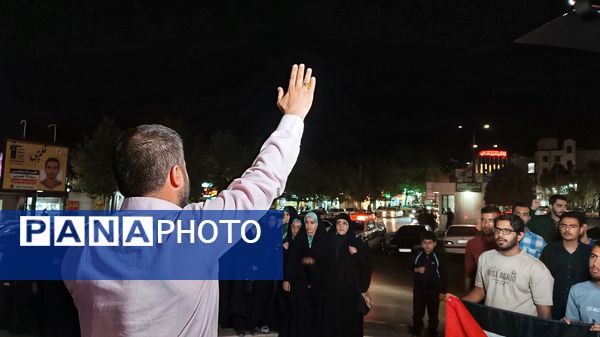 تجمع دانشجویان و دانش‌آموزان یاسوج در محکومیت توقیف کشتی «کاروان صمود» و ادامه حملات به غزه