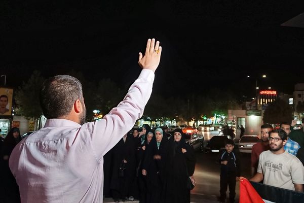 تجمع دانشجویان و دانش‌آموزان یاسوج در محکومیت توقیف کشتی «کاروان صمود» و ادامه حملات به غزه