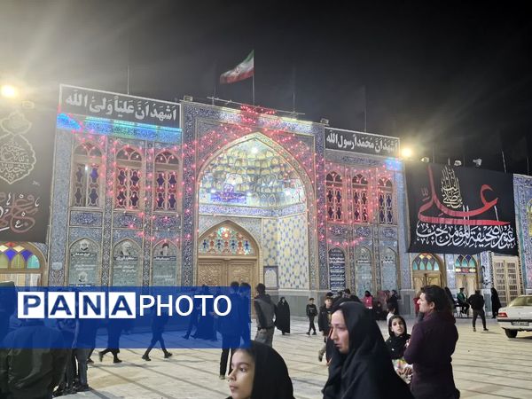 مراسم احیاء شب نوزدهم ماه مبارک رمضان(لیالی قدر) در نجف ایران