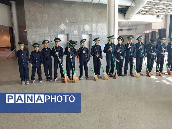 ویژه برنامه فاطمه بهانه خلقت در سالن همایش صدای و سیمای خراسان رضوی