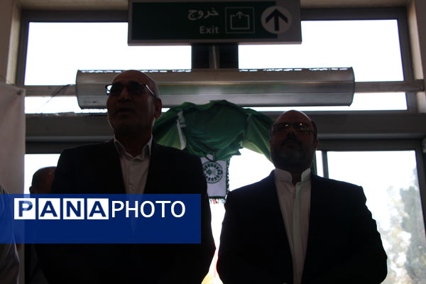 مراسم استقبال از کاروان دانش‌آموزی اعزام به حج عمره در یزد