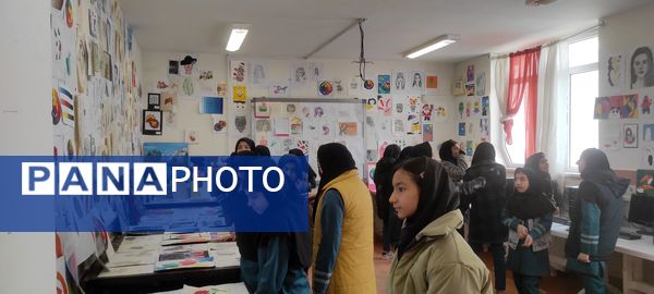 برپایی نمایشگاه نقاشی در مدارس فاطمیه و الزهرا (س) شهرستان شیروان