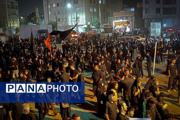 "عهد خون"، تجمع بزرگ مردمی و هیئت‌های مذهبی باقرشهر و کهریزک در حمایت از ولی امر مسلمین جهان 