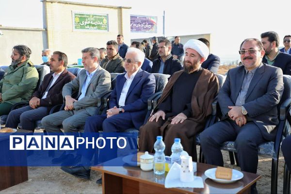 کلنگ زنی هنرستان شبانه‌روزی شهدا ارتش در شهرستان مانه 