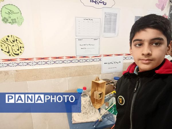 نمایشگاه پژوهش و فناوری در مدرسه شهید غلامی خلیل آباد