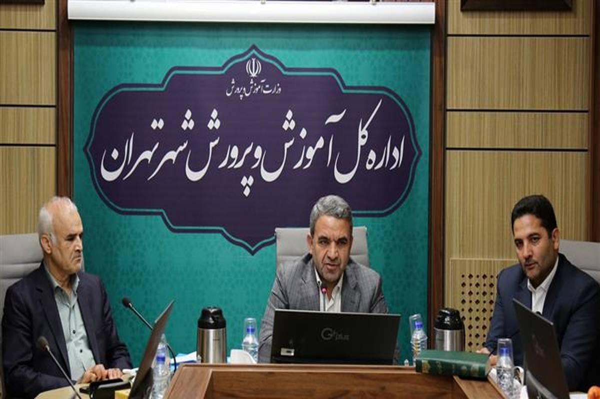 مصوبه ۳۰ ساعتهشدن تدریس معلمان مدارس غیردولتی با بیمه کامل باید به شکل کامل اجرایی شود
