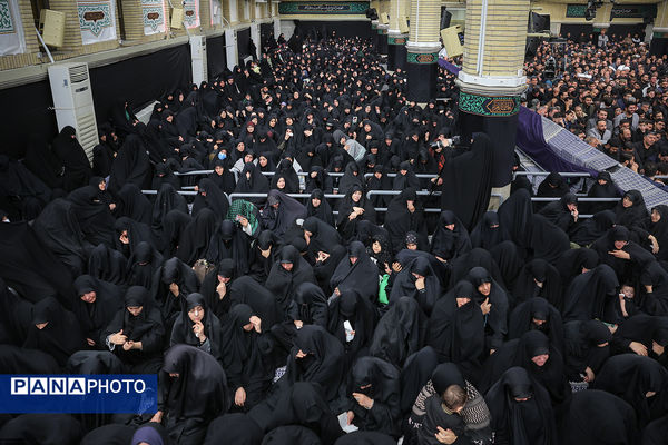 مراسم عزاداری شب شهادت حضرت فاطمةالزهرا سلام‌الله‌علیها در حسینیه امام خمینی(ره)