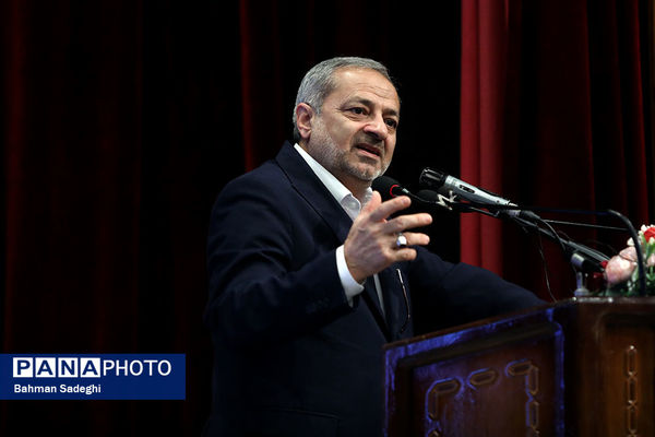 آیین تجلیل از پژوهشگران برتر وزارت آموزش و پرورش