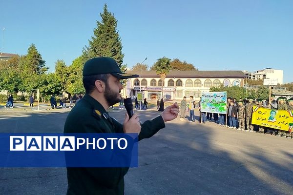 برگزاری صبحگاه مشترک دانش‌آموزی شهرستان هزار سنگر آمل 