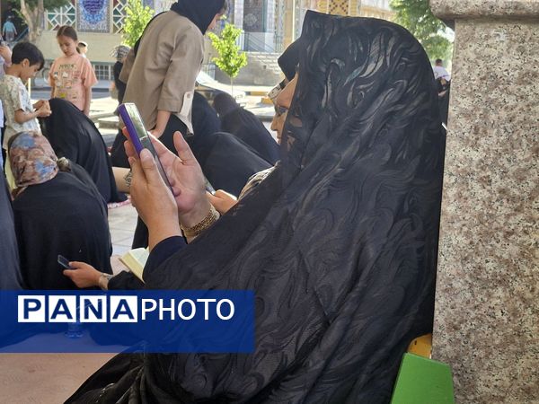 مراسم دعای روز عرفه در شهرستان بروجن 