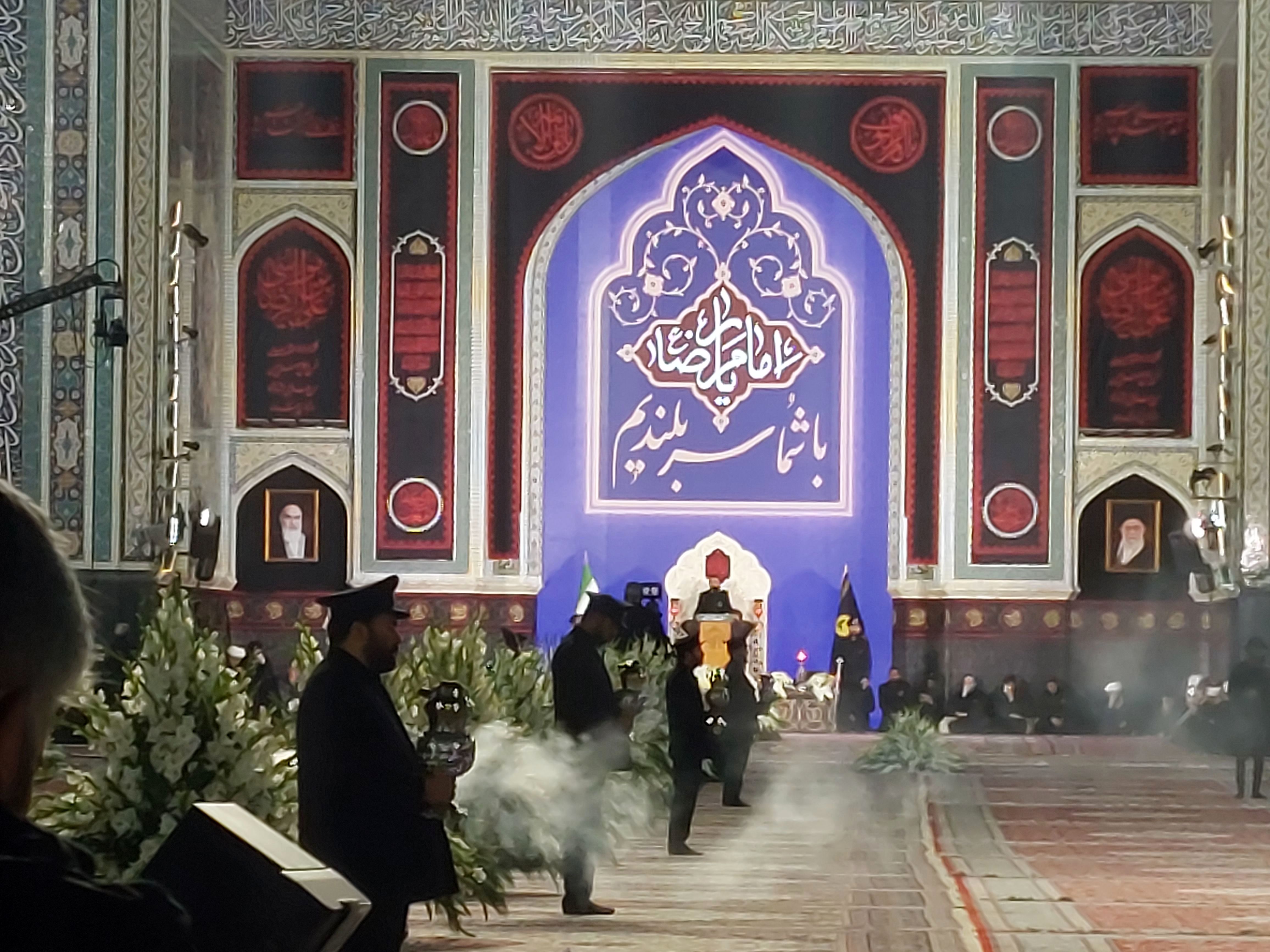 مراسم خطبه خوانی شام شهادت امام رضا(ع) در ایوان ولیعصر صحن پیامبر اعظم (ص)