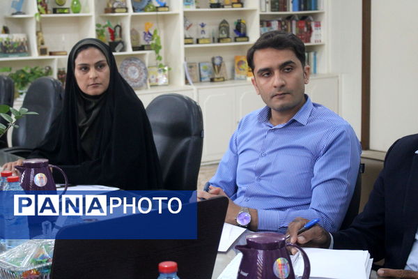 جلسه شورای برنامه‌ریزی اردوگاه‌های دانش‌آموزی استان بوشهر