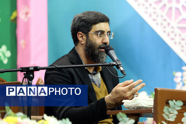 محفل قرآنی و جشن میلاد امام باقر(ع) در شب یلدای حرم حضرت معصومه(س)
