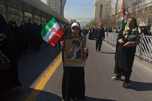 مردم مشهد با صلابت وصف نشدنی در راهپیمایی روز قدس