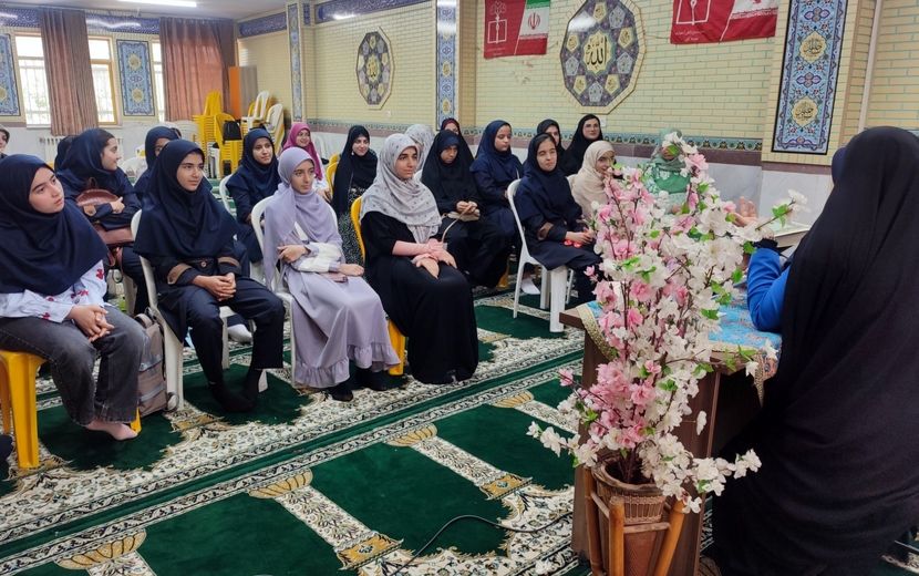 جشن میلاد بانوی صبر و شجاعت در دبیرستان شهید بهشتی
