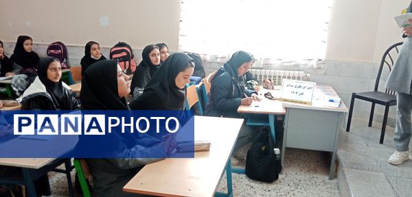 پویش طرح مدام در مدرسه حاج مهدی روحانی روستا ارغا شهرستان خلیل آباد