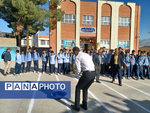 آموزش عملی اطفای حریق در دبیرستان نمونه مرحوم طاووسی خلیل آباد