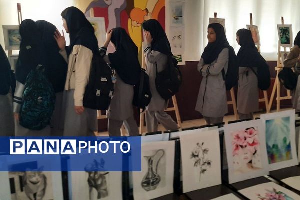 بازدید دانش‌آموزان پایه نهم آموزشگاه دخترانه پاکان،ملارد از هنرستان‌های طوبی، کبری زرگران و نور