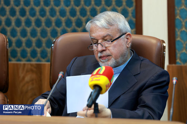 نشست خبری وزیر میراث فرهنگی، گردشگری و صنایع دستی و معاونان وزارتخانه با اصحاب رسانه