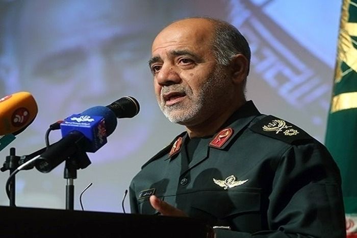 بسیجیان عزت و آزادگی را برای ایران به ارمغان آوردند