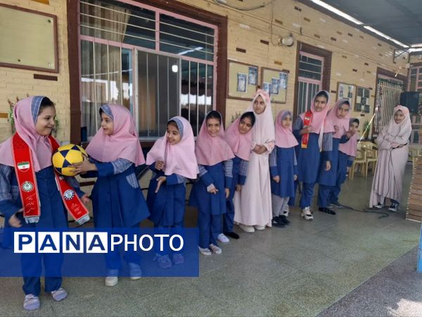 جشن متنوع میلاد حضرت زینب (س) در مدرسه شهید هادی آریایی