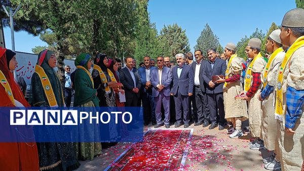 آیین گرامیداشت تجلیل از معلمان نمونه کشوری کهگیلویه و بویراحمد