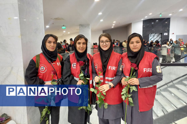 گردهمایی بزرگ داوطلبان آتش‌نشانی 