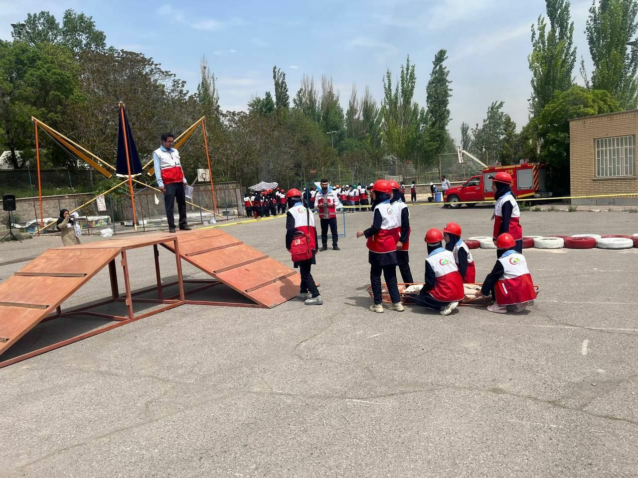 دختران اندیکا، برنده جام بشردوستی 