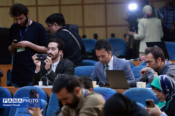 اولین روز ثبت‌نام داوطلبان انتخابات چهاردهمین دوره ریاست‌جمهوری