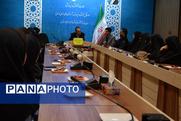 تقدیر از برگزیدگان لیگ جت در سالن فرهنگ بهارستان‌دو