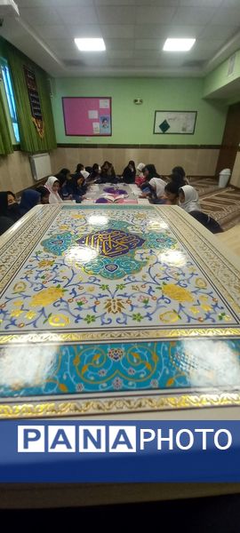 محفل انس با قرآن کریم در دبستان داریوش گنجی