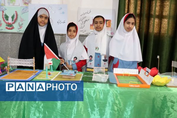 هم‌زمان با عطر فاطمی، فریاد استکبارستیزی در قلعه‌گنج طنین‌انداز شد